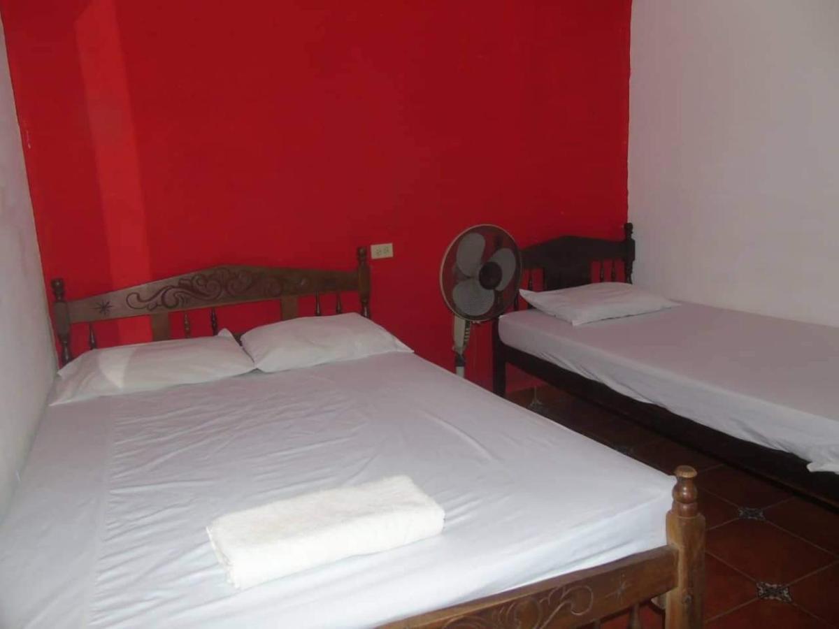 Hostal Vacaciones Nicas León Εξωτερικό φωτογραφία